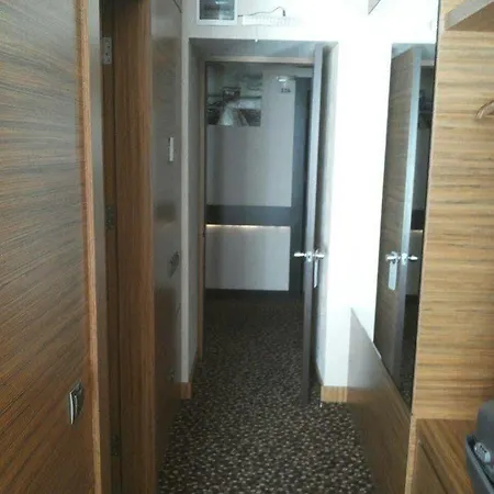 Darkmen Hotel Odessa
